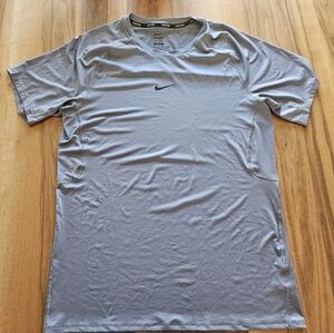 Mens Nike Pro DriFit Short Sleeve T Shirt Gray Fitted XL